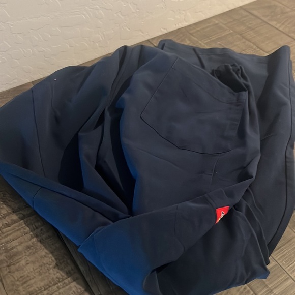 Navy blue scrubs by Dickies top 2x bottoms L - Picture 3 of 5